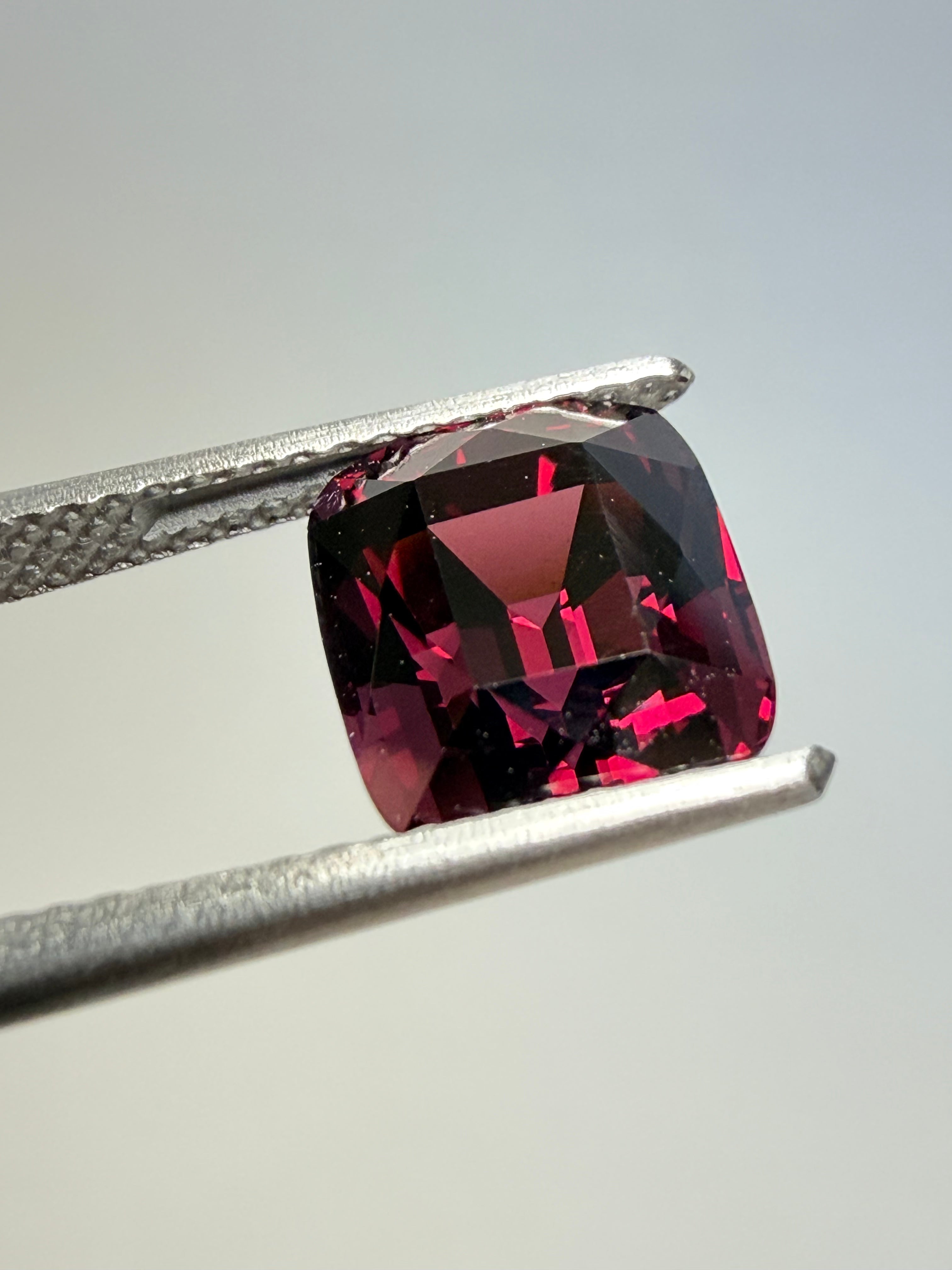 Vietnamese Purple Spinel 4.67ct
