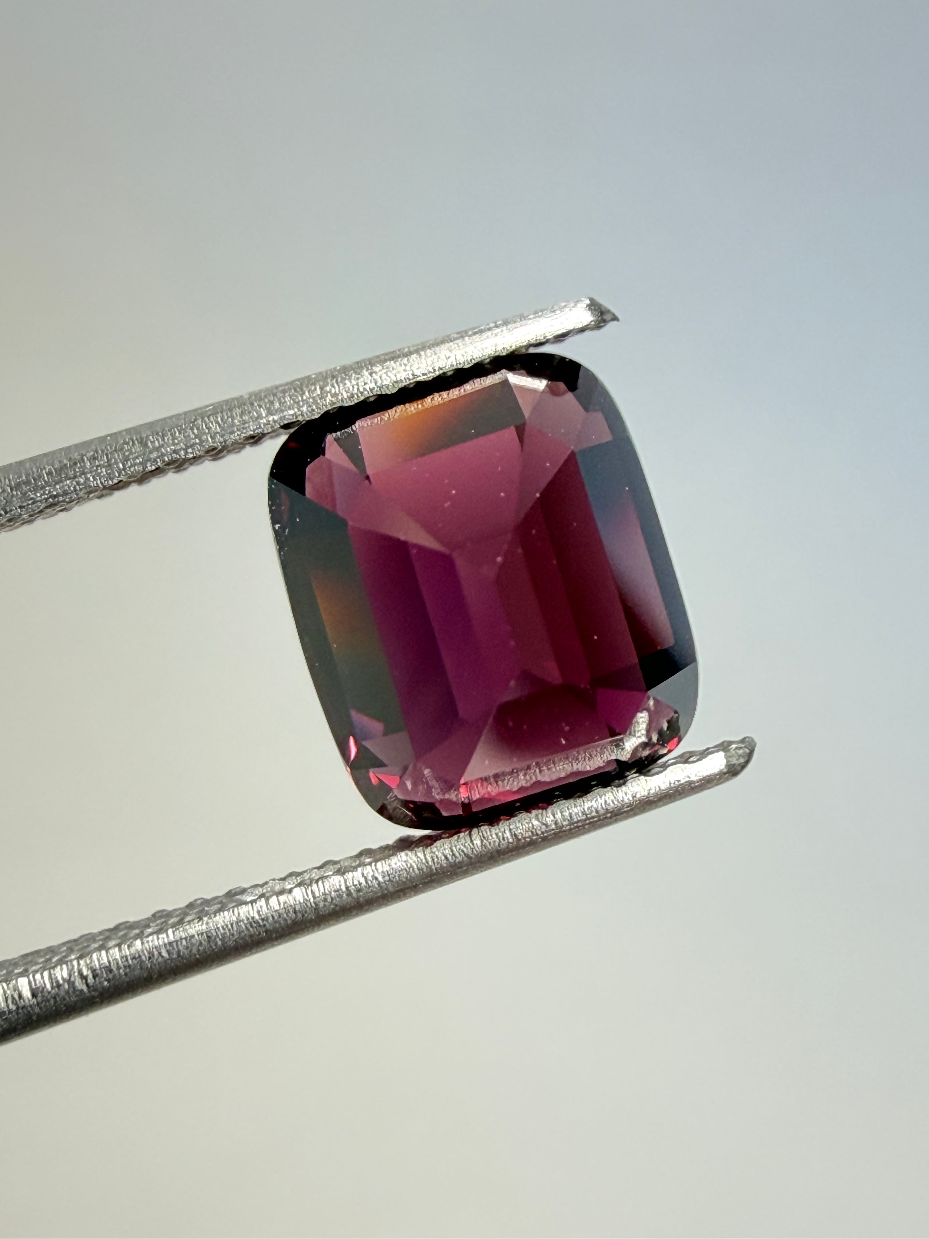 Vietnamese Purple Spinel 4.67ct