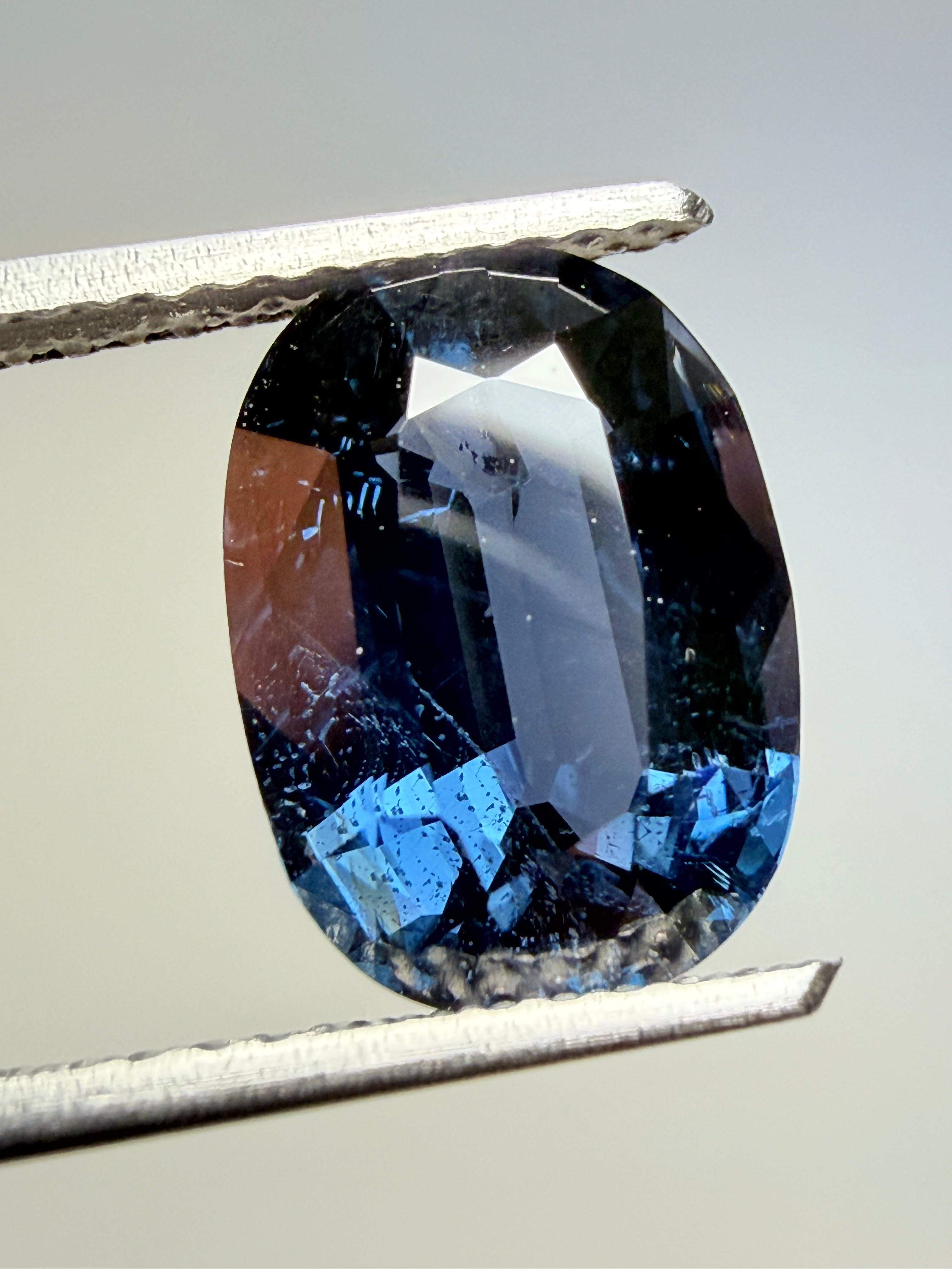 Blue Spinel 3.56ct