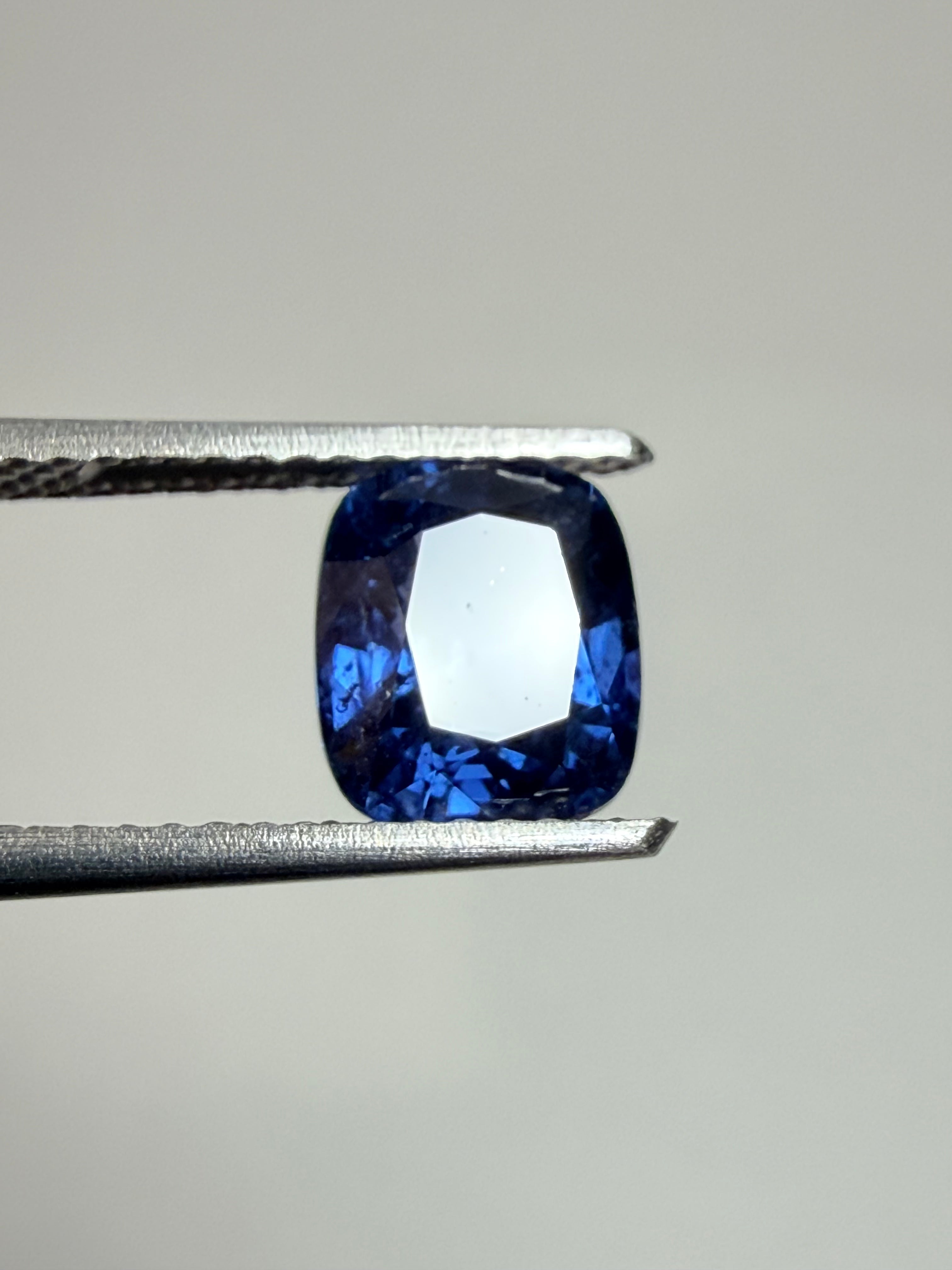 Blue Spinel 2.10ct
