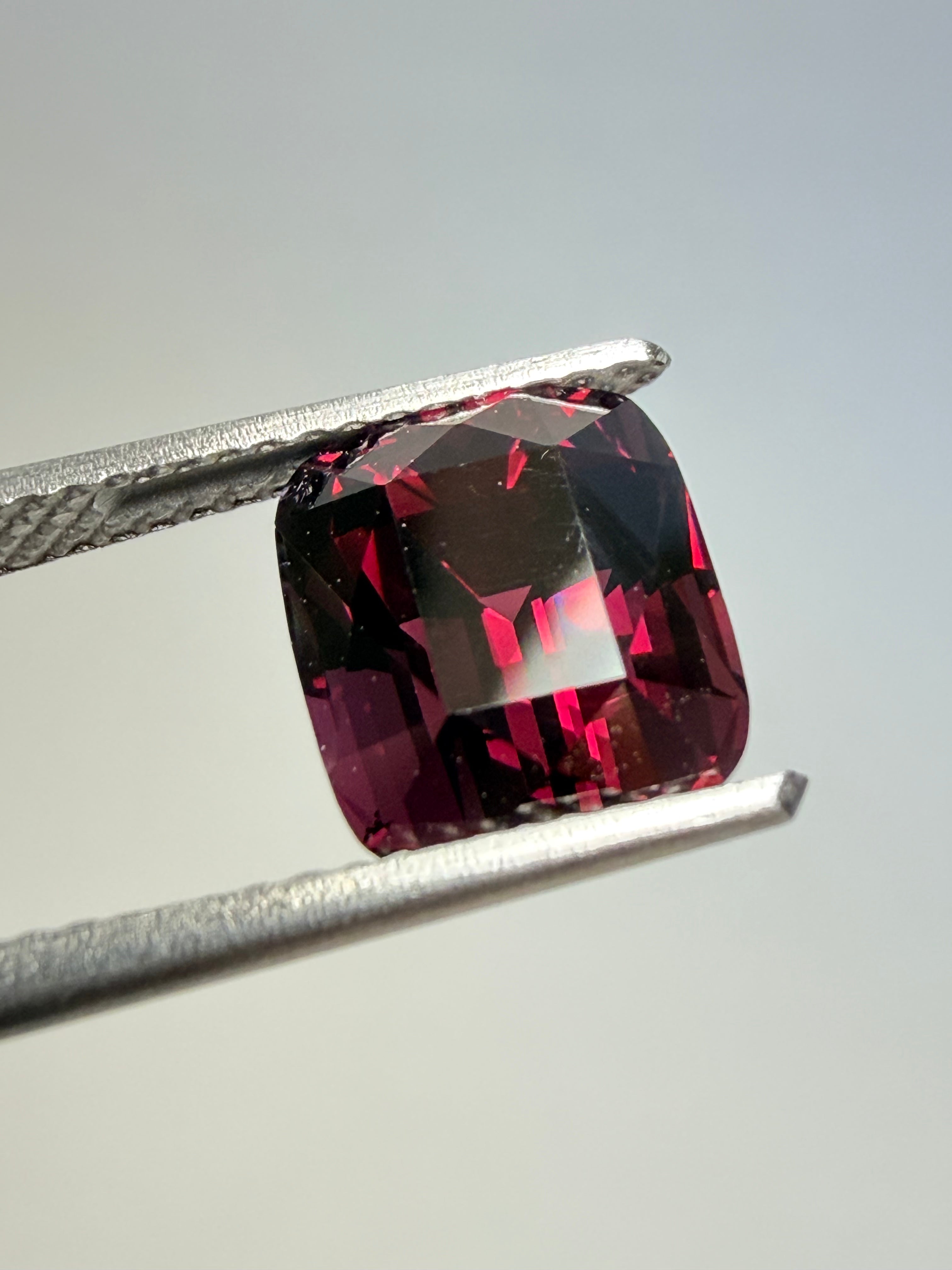 Vietnamese Purple Spinel 4.67ct
