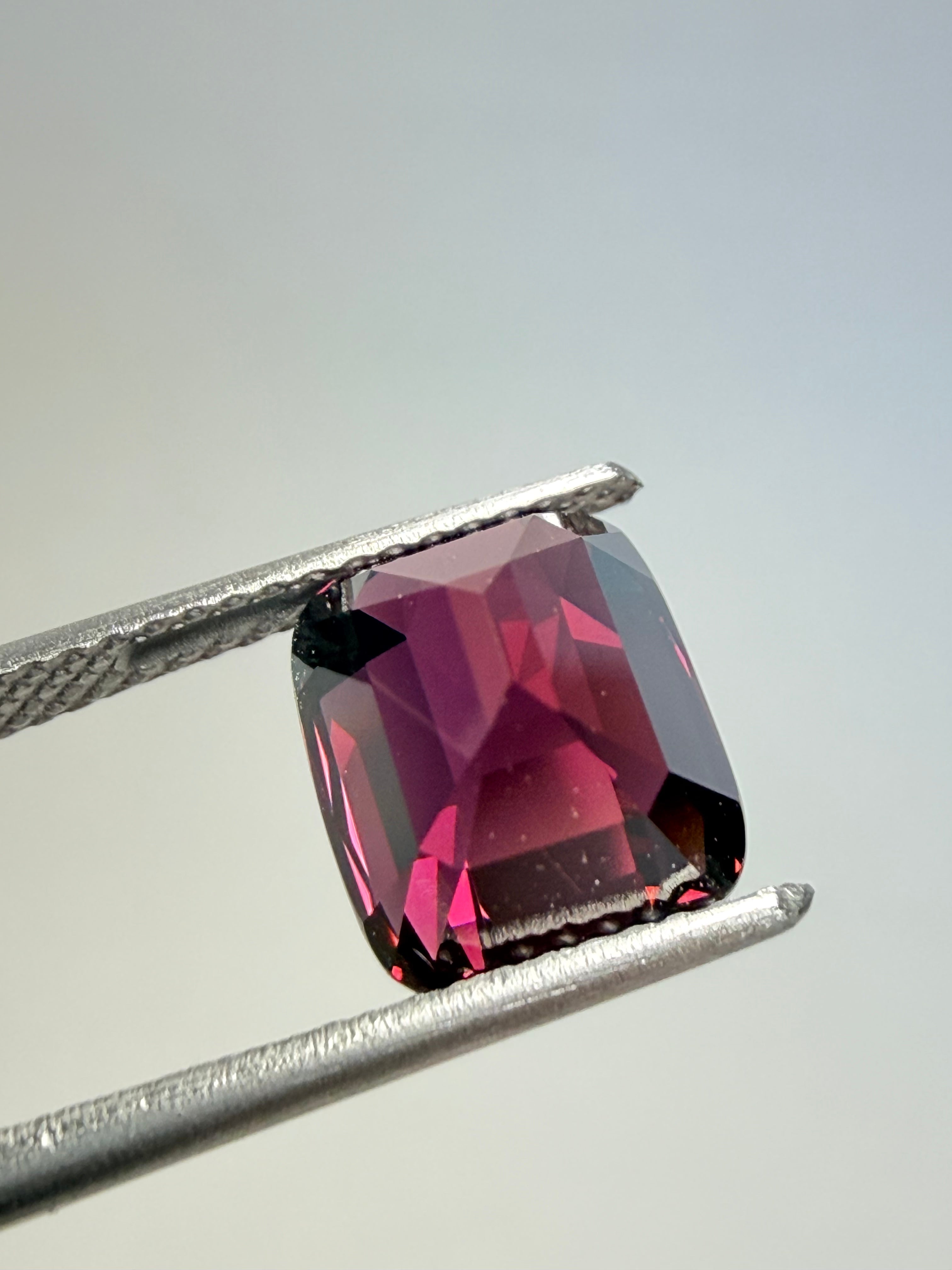 Vietnamese Purple Spinel 4.67ct