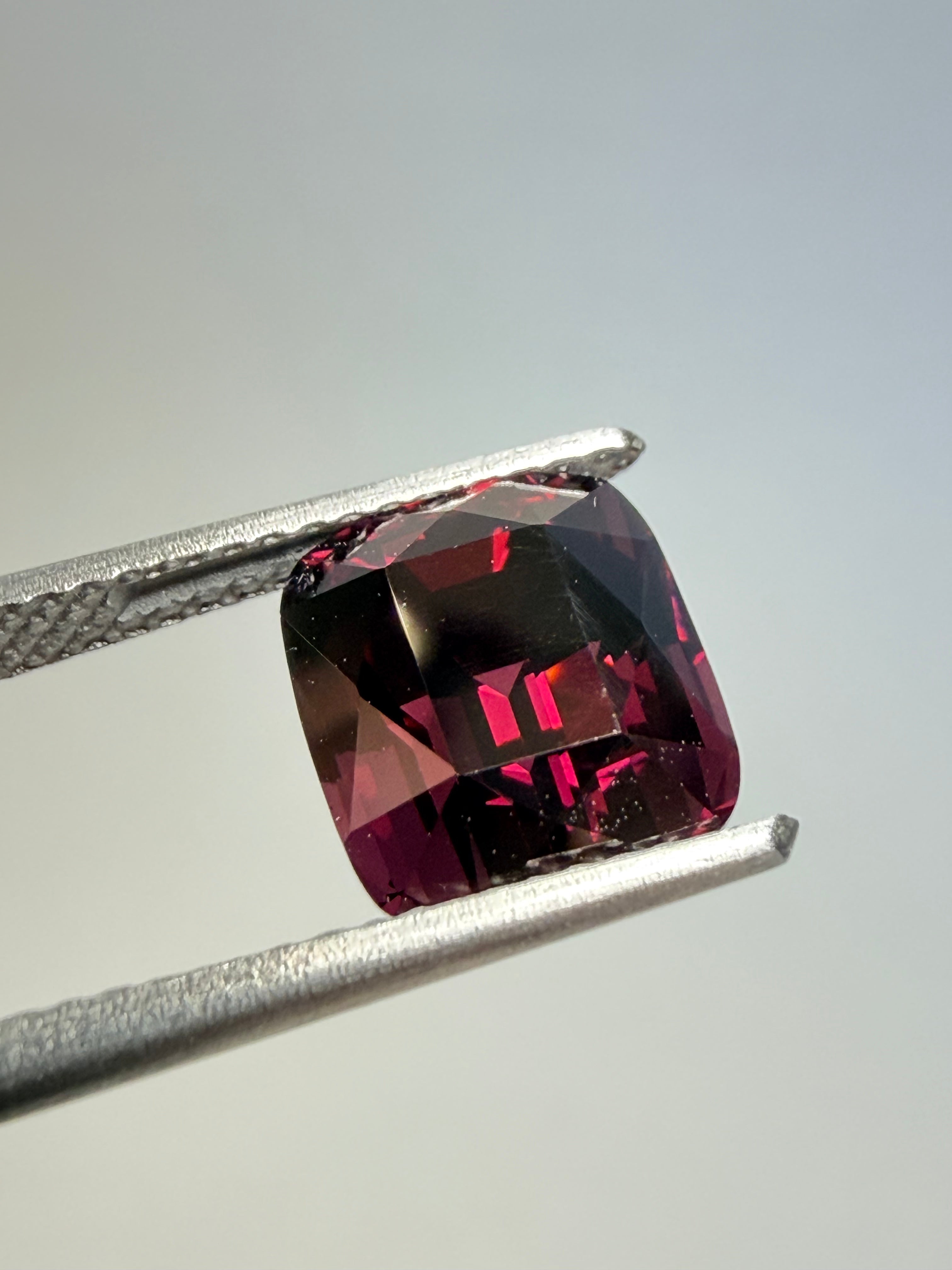 Vietnamese Purple Spinel 4.67ct