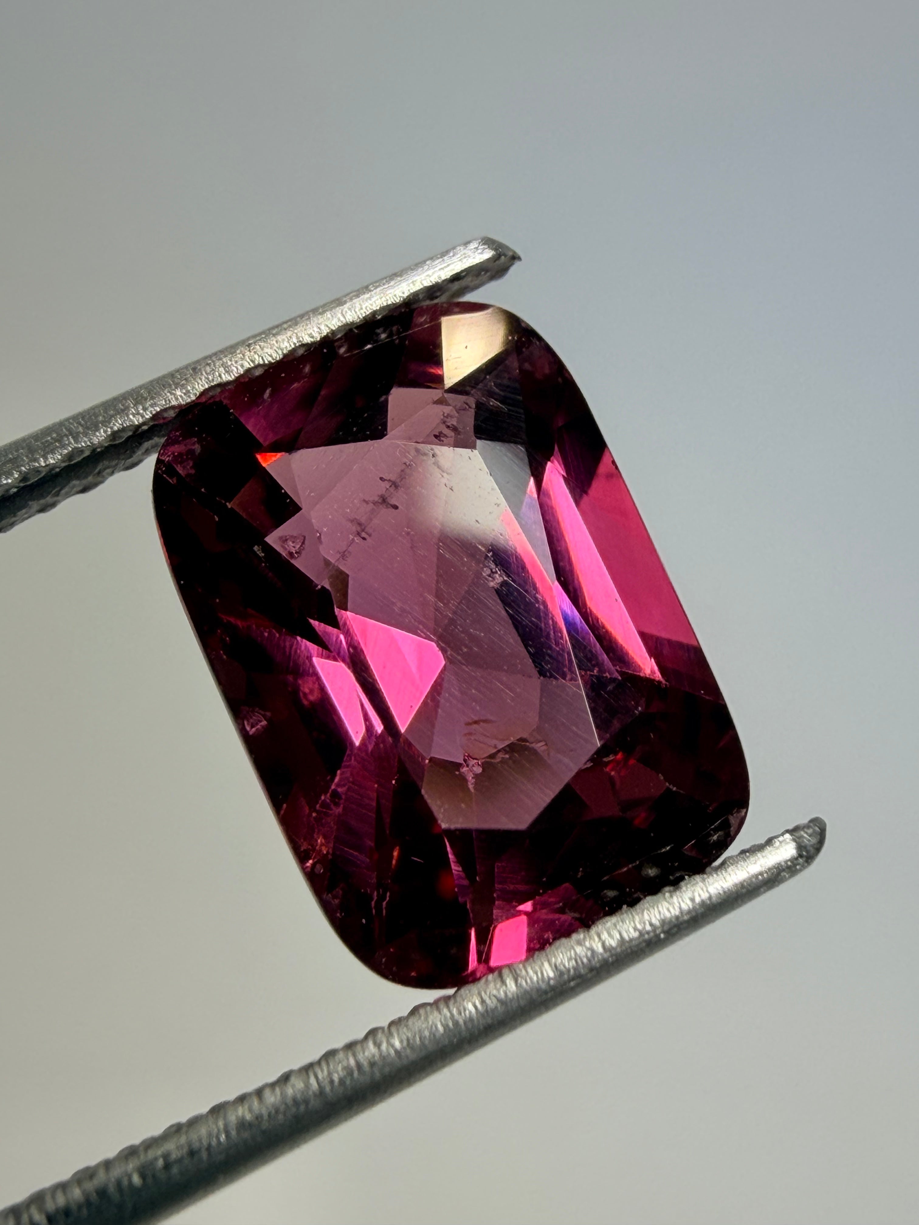 Pink Purple Spinel 4.31ct