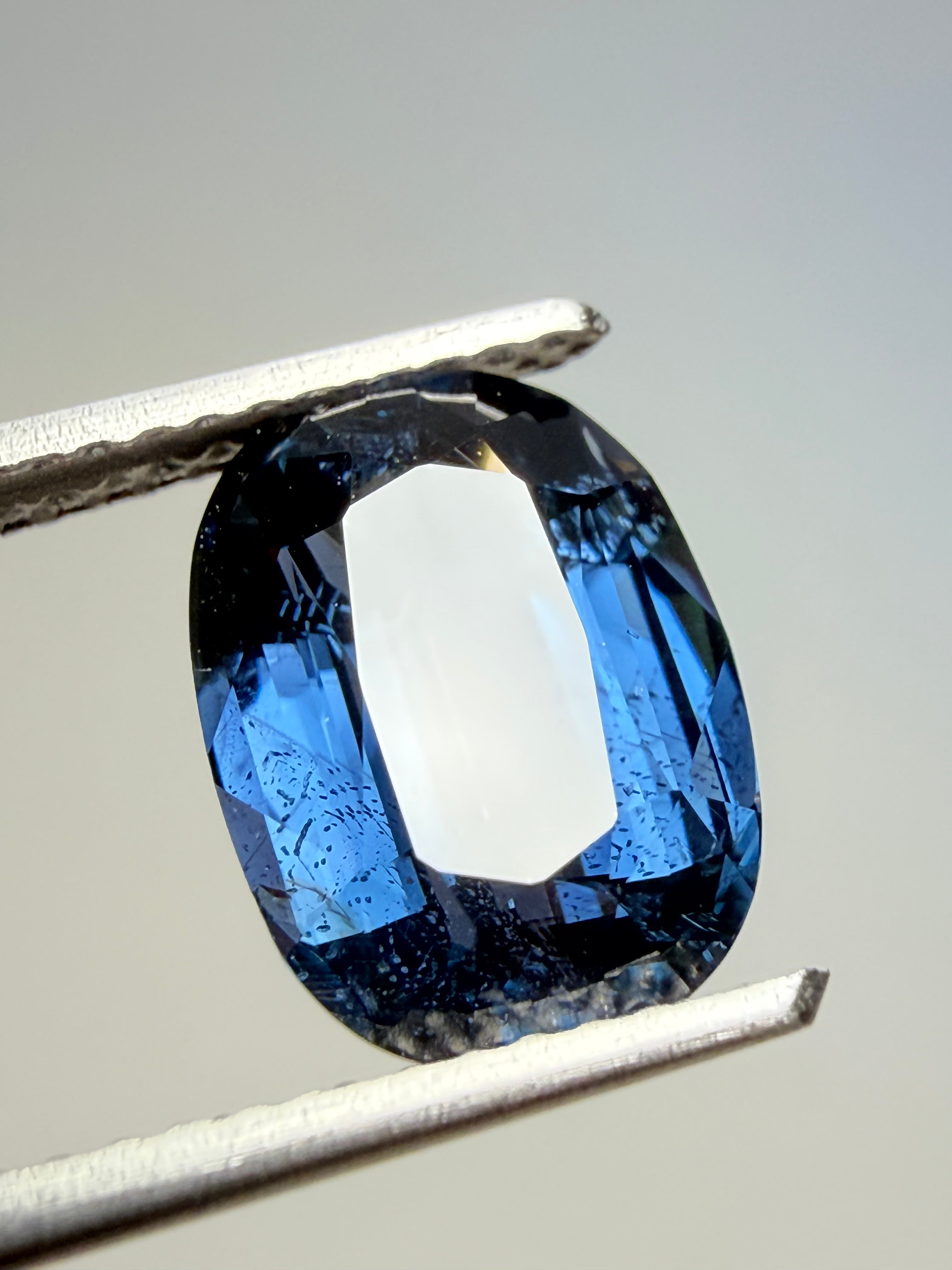 Blue Spinel 3.56ct