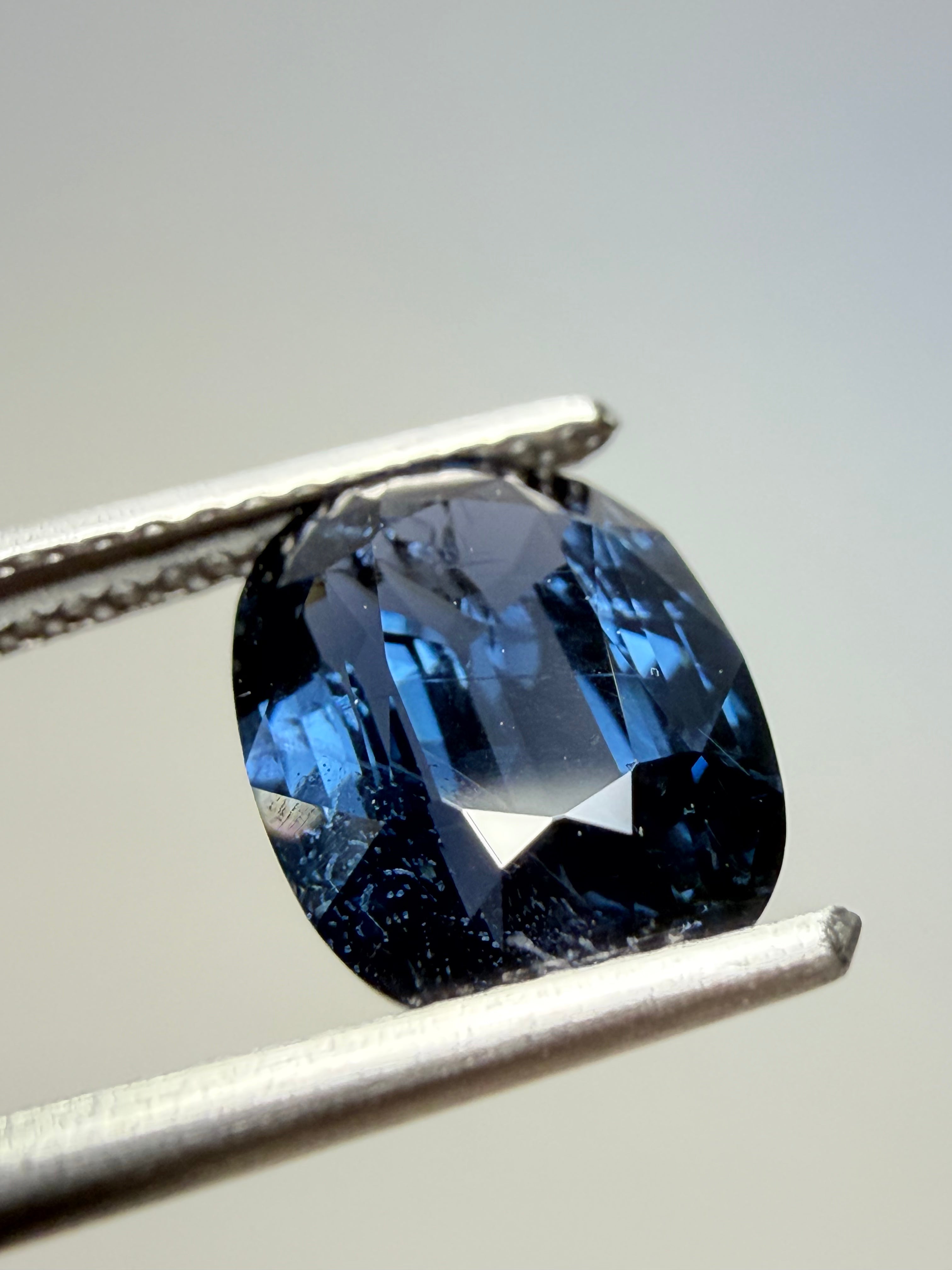 Blue Spinel 3.56ct