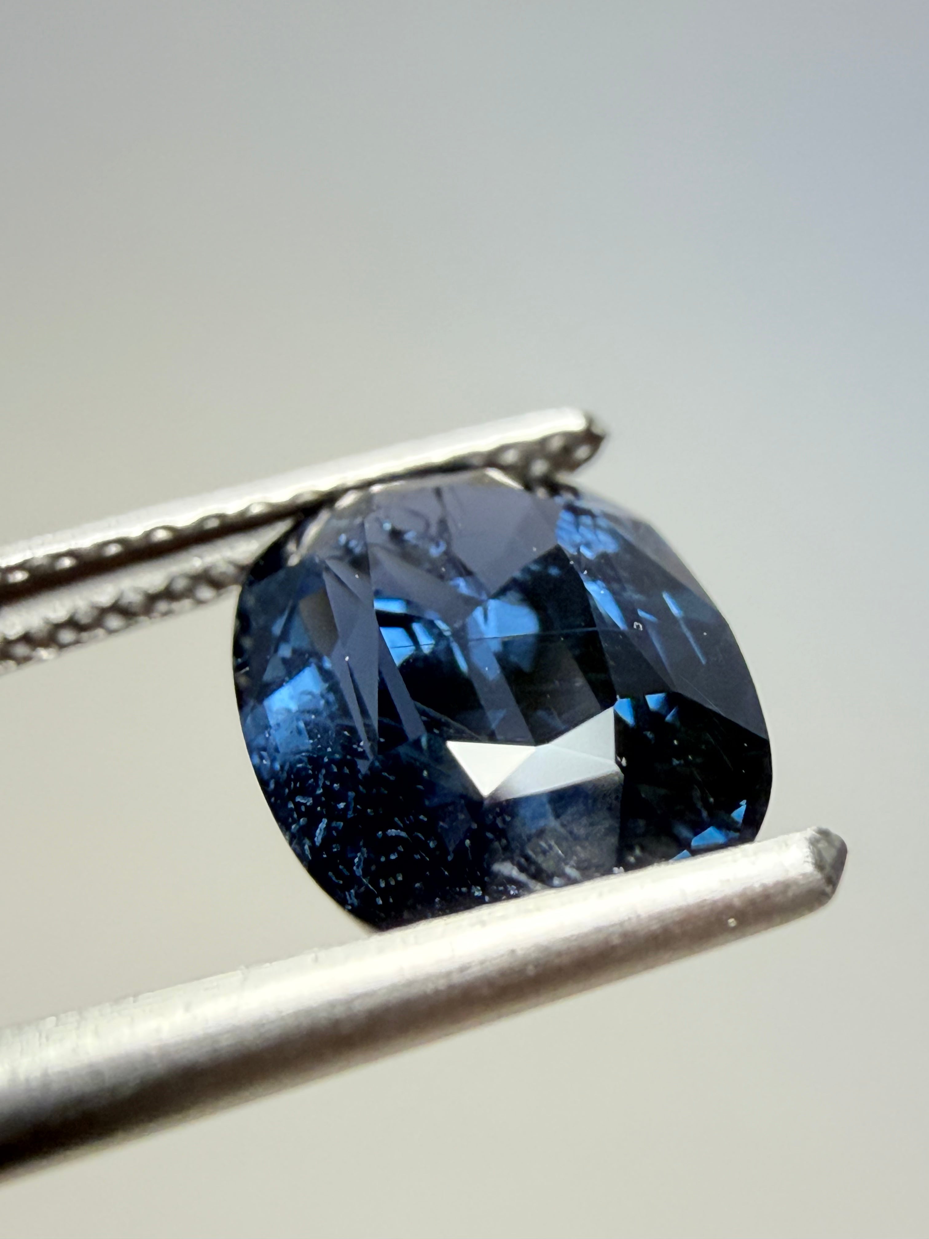 Blue Spinel 3.56ct