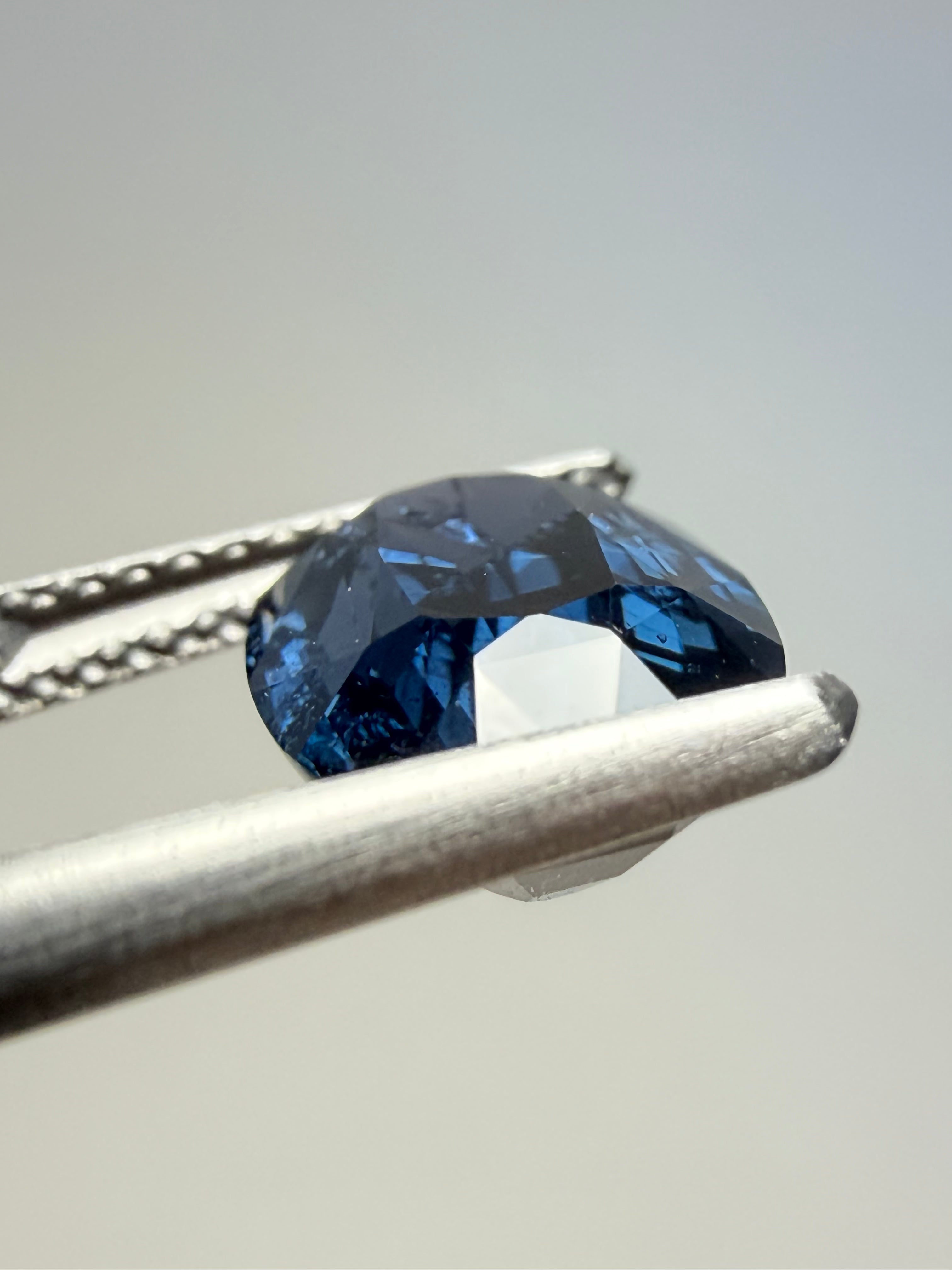 Blue Spinel 3.56ct