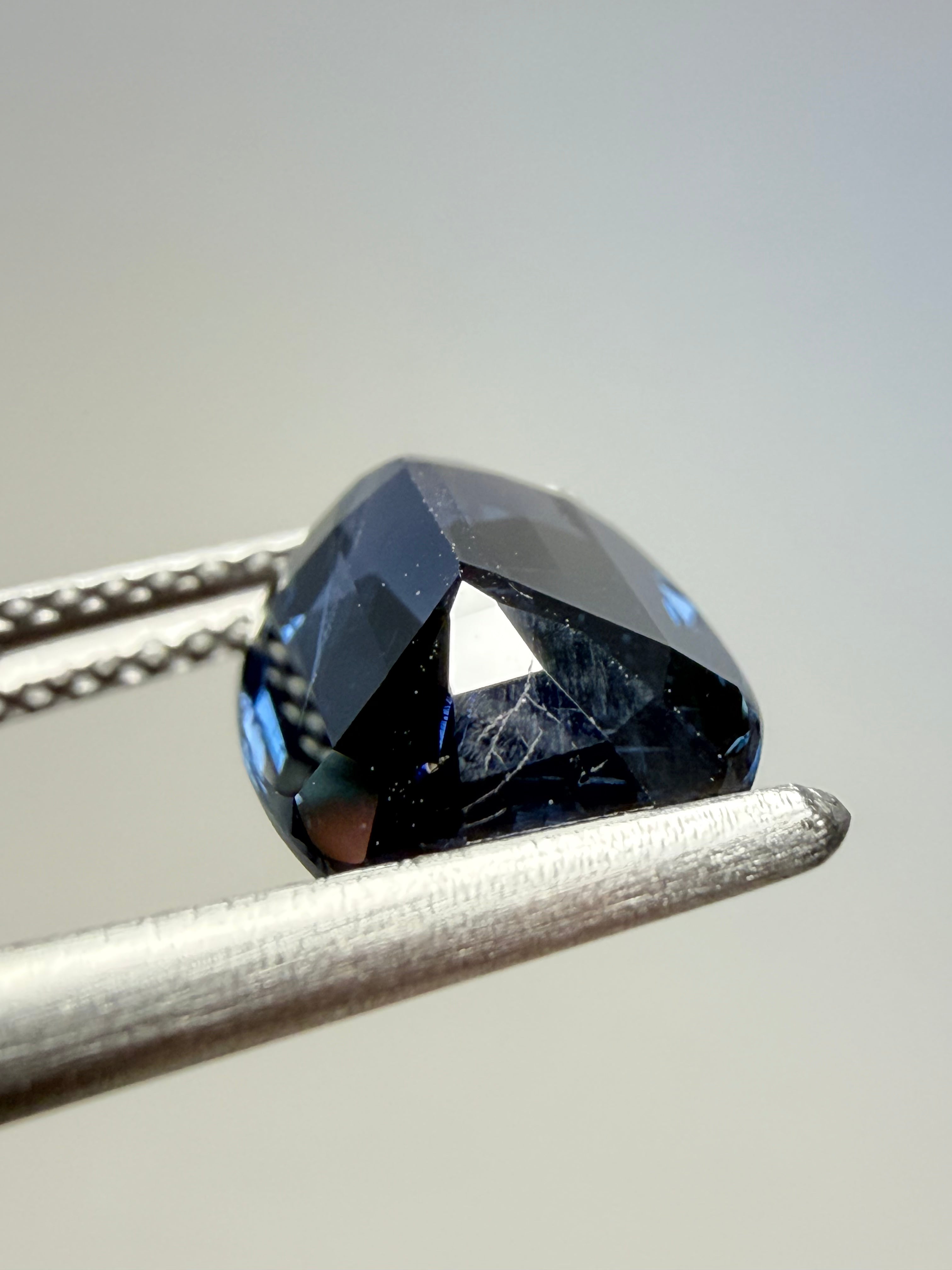 Blue Spinel 3.56ct