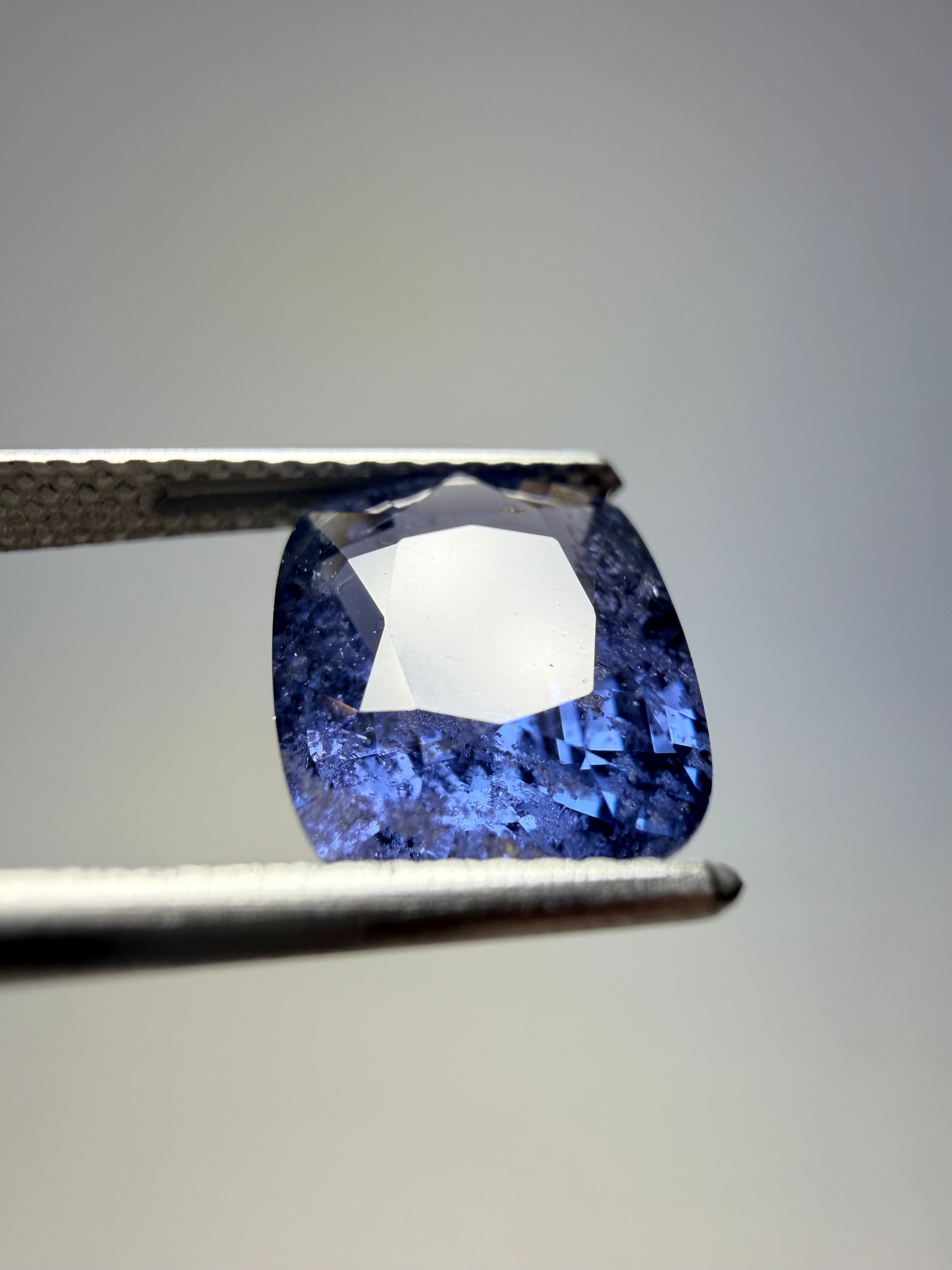 Blue Spinel 4.10ct