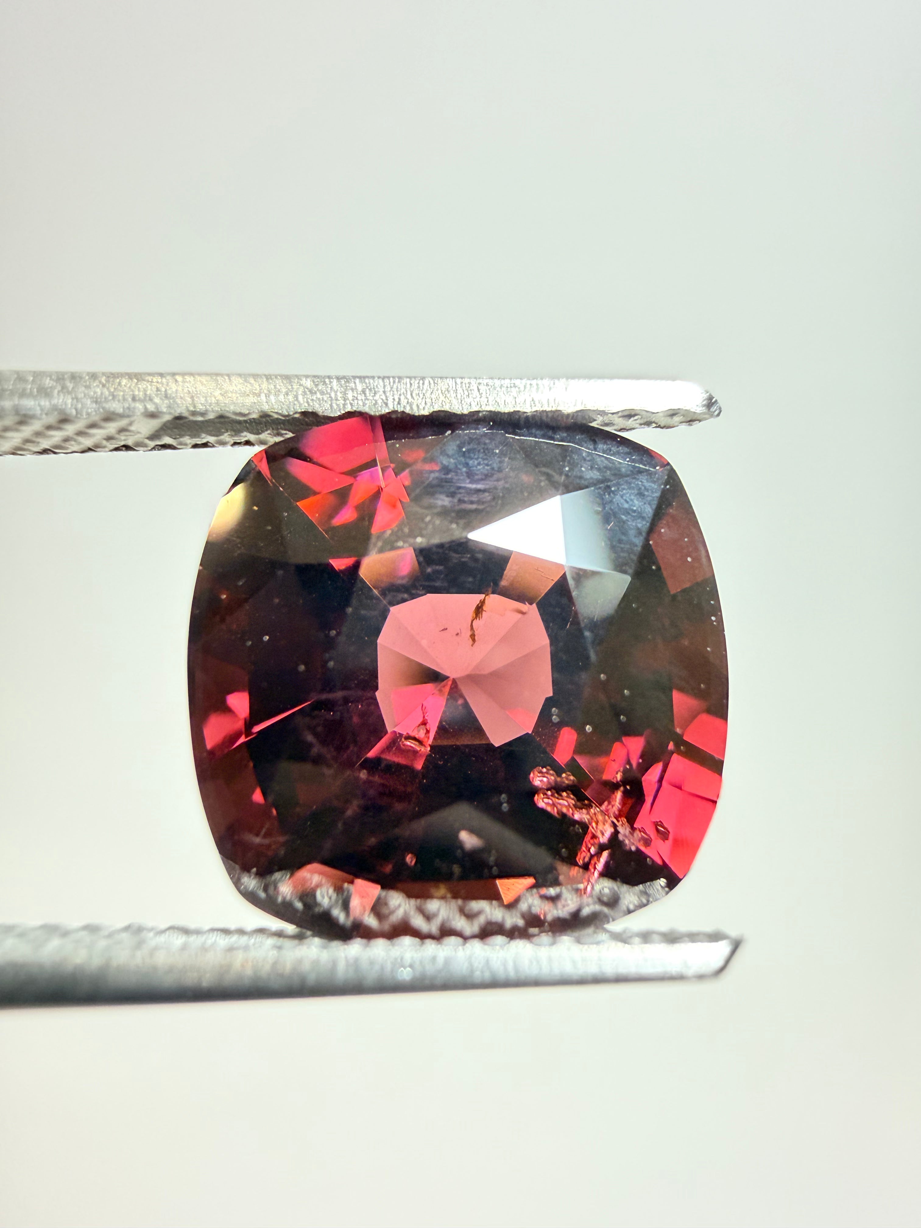Vietnamese Purple-Pink Spinel, 5.05 ct
